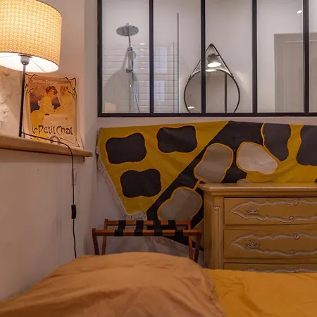 L'elegance De La Pierre Au Pied De La Maison Carree - Nuit A Apartment Nimes